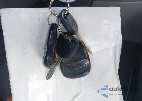 2002 Chevrolet Trailblazer Ls из США, поврежденный, VIN 1GNDS13S422373331